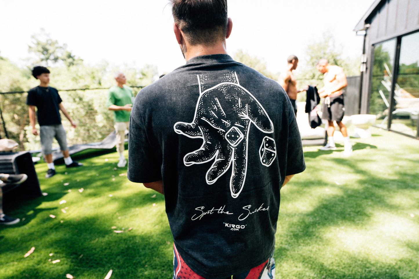 Spot The Sucker O/S Vintage Tee